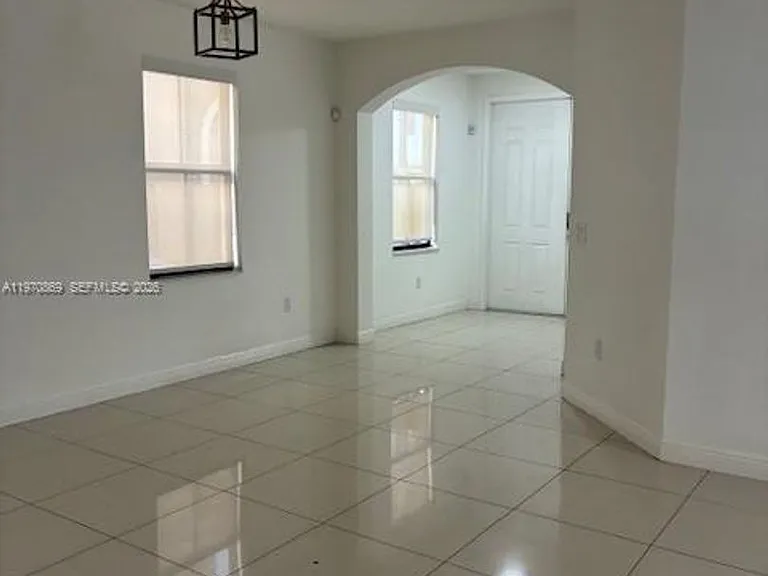 8848 NW 101st Pl — Photo 5
