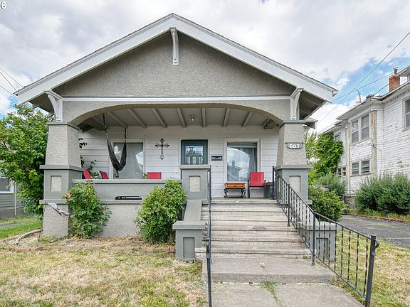 3rd image of 607 SW Court Ave