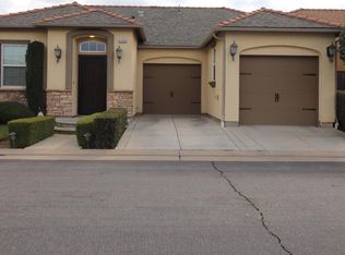4268 Serena Ln, Clovis, CA 93619