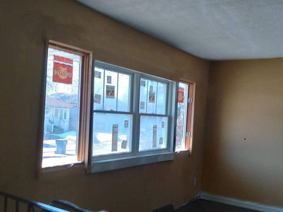 This the south living room window plenty of natural