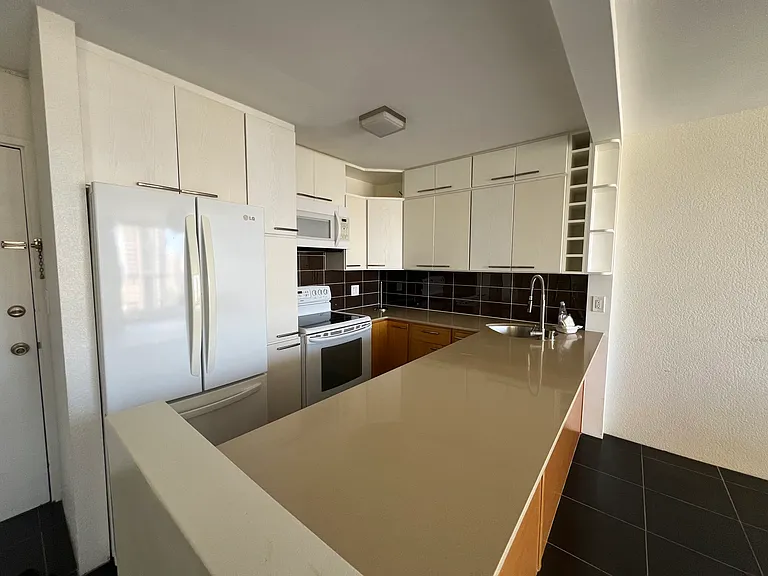 438 Hobron Ln #3311 — Photo 7