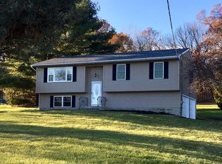 66 Daley Rd, Poughkeepsie, NY 12603