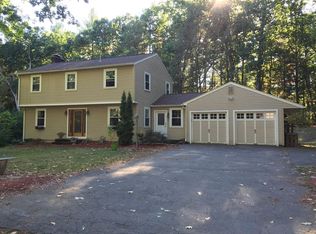 87 Aubinwood Rd, Amherst, MA 01002