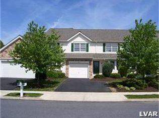 2861 Hope Ridge Dr, Easton, PA 18045