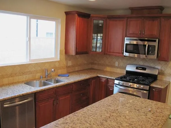 23127 Bigler St, Woodland Hills, CA 91364