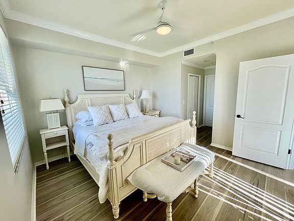 3rd image of 8076 Queen Palm Ln APT 421