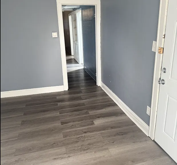 4246 W Iowa St — Photo 3