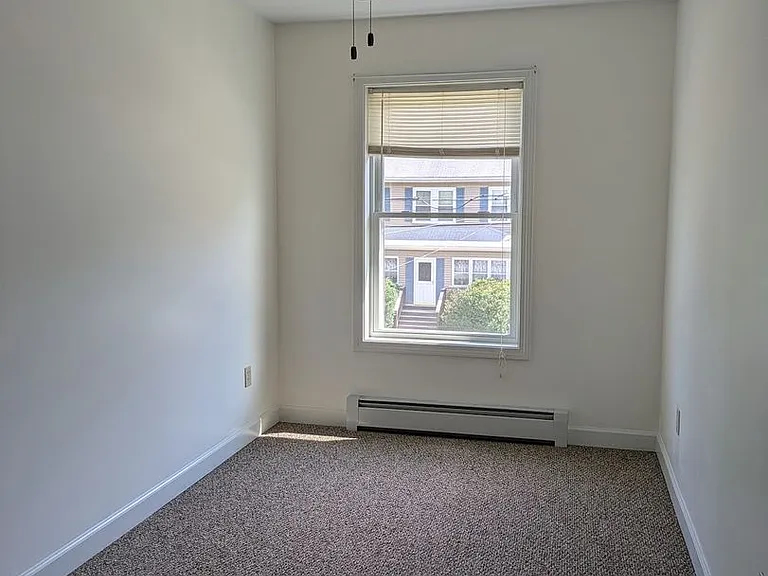 55 Boys Ave — Photo 23