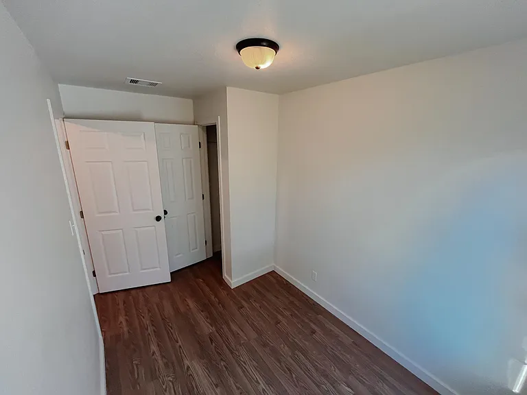 101 Sweeney Ave — Photo 7