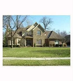 6561 Forrest Commons Blvd photo 1