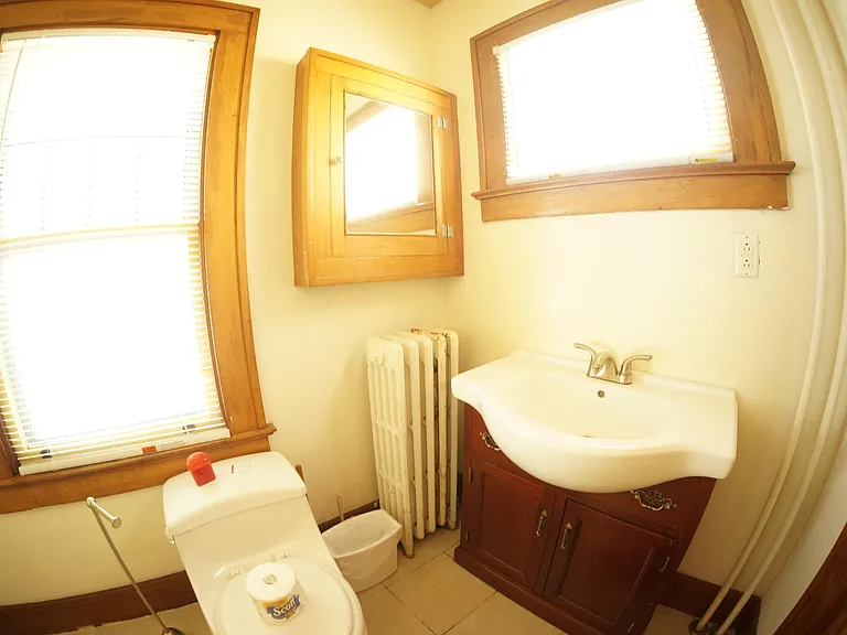 121 Crittenden Blvd — Photo 10