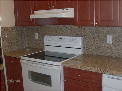 1st image of 1011 Twin Lakes Dr