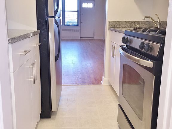 2nd image of 4862 38th St