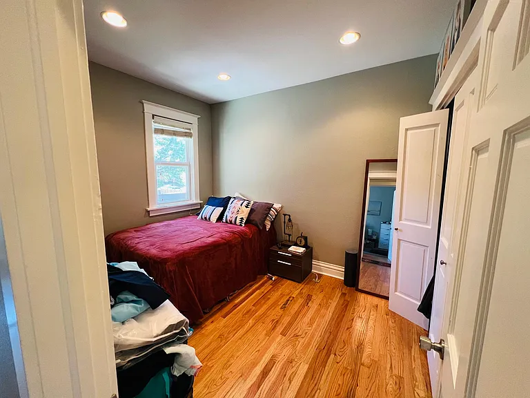 490 S Grant St — Photo 13