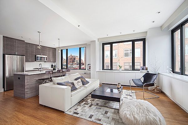 1st image of 305 W 16th St Floor 7