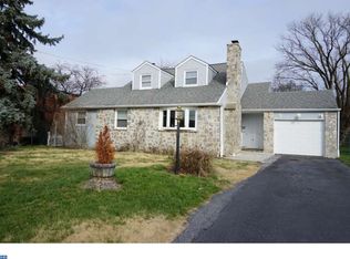 3221 Red Lion Rd, Philadelphia, PA 19114