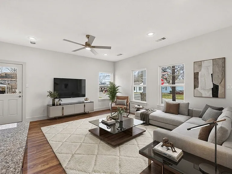 500 E Kimball St #2 — Photo 8