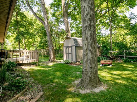 4th image of 2120 Garden Homes Ct