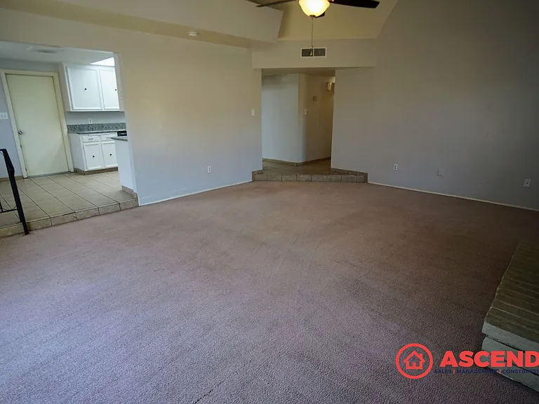 5104 Belcrest Ave — Photo 3
