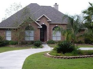 101 Villa Dr, Westlake, LA 70669