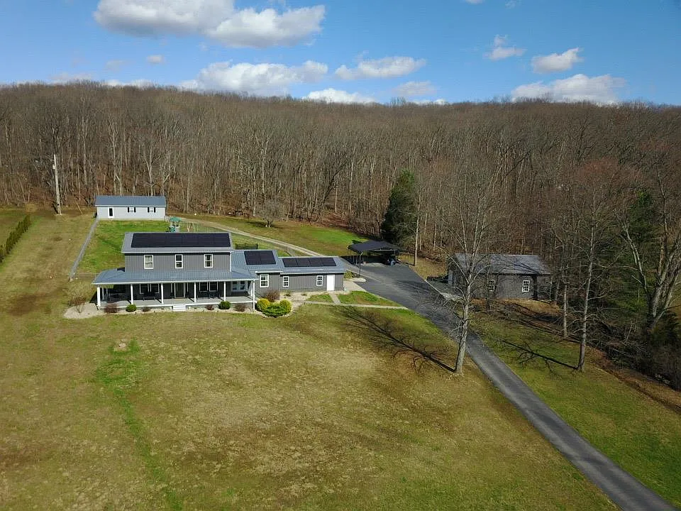 1448 Prussia Rd photo 1