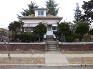 213 Trenton Ave, Clifton, NJ 07011