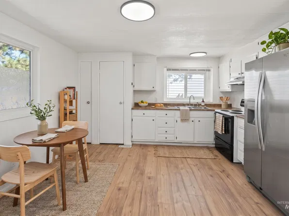 208 E 43rd St Trailer 2, Garden City, ID 83714