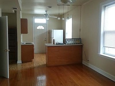 4th image of 2330 N Sacramento Ave APT 3