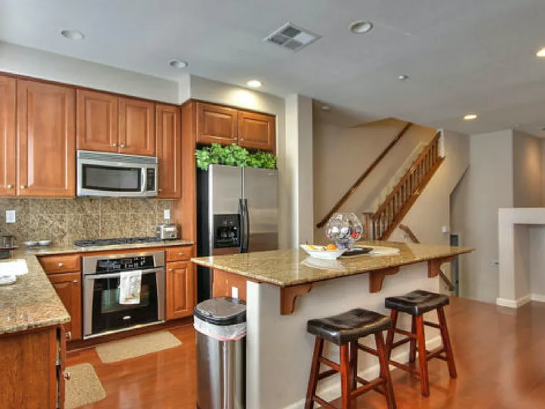 1027 Aquamarine Ter — Photo 11