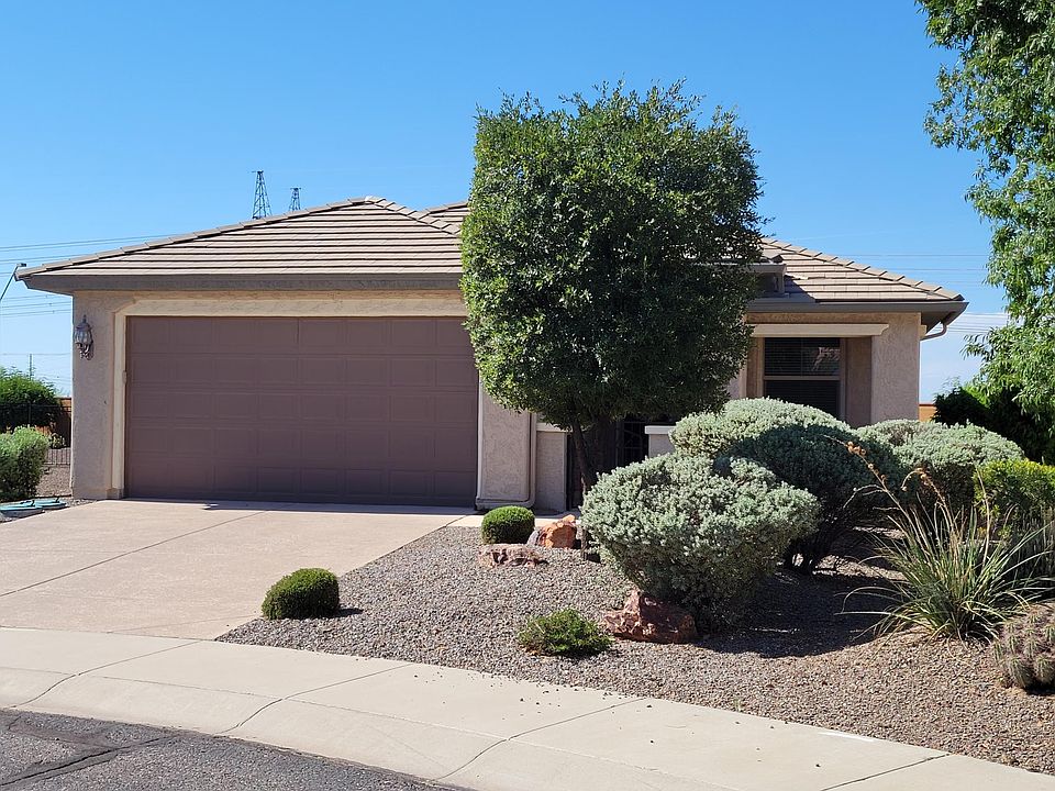 Beautifully landscaped yard