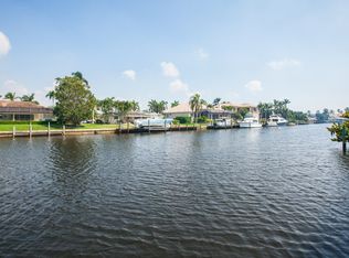 1877 6th St S, Naples, FL 34102