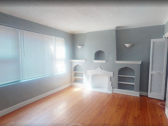 2nd image of 817 W 83rd St APT 1N