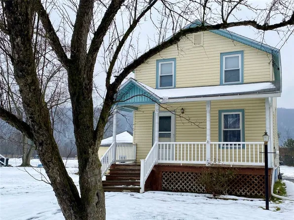 52 Grove St, Moravia, NY 13118