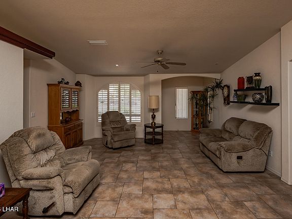 4th image of 1373 Arroyo Dr