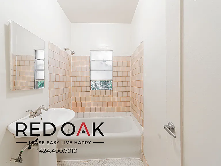 836 Sanborn Ave #315 — Photo 10
