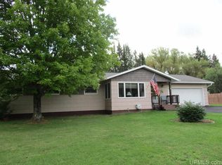 43 Tamarack St, Carp Lake Township, MI 49971