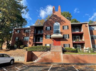 4 Louisburg Sq APT 5, Nashua, NH 03060