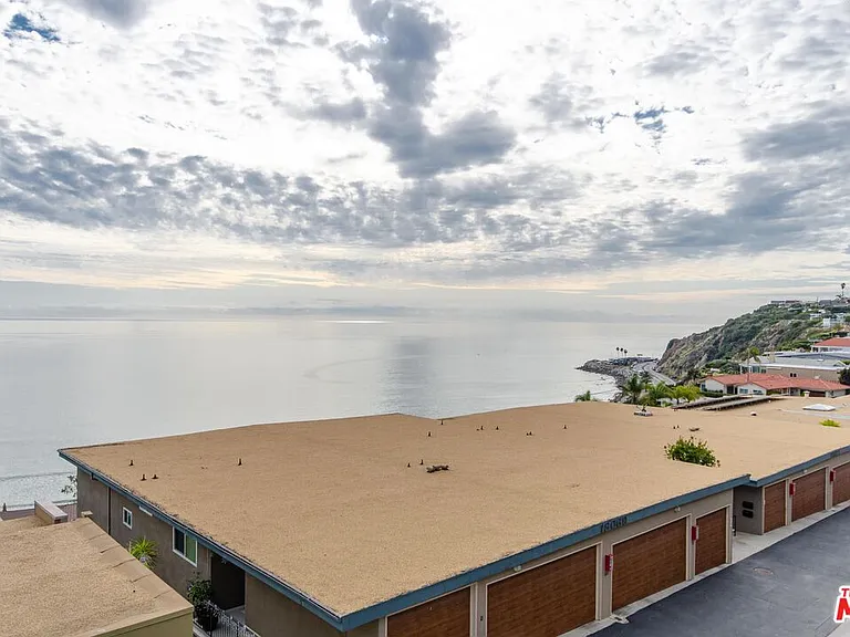 18065 Coastline Dr #1 — Photo 23