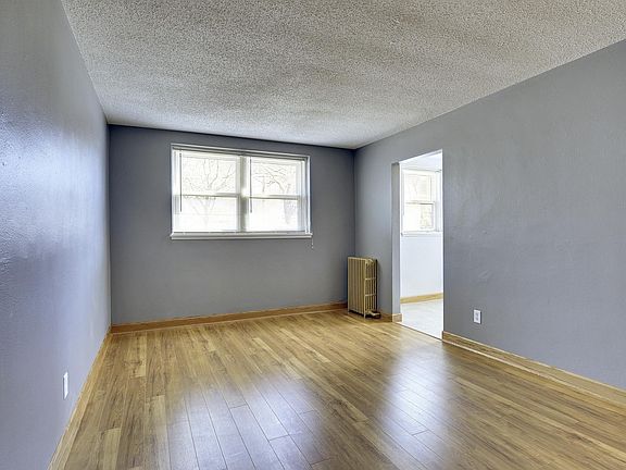 4th image of 625 Cleveland Ave S APT 3