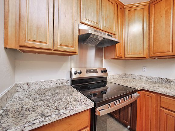 4th image of 16424 Foothill Blvd #A
