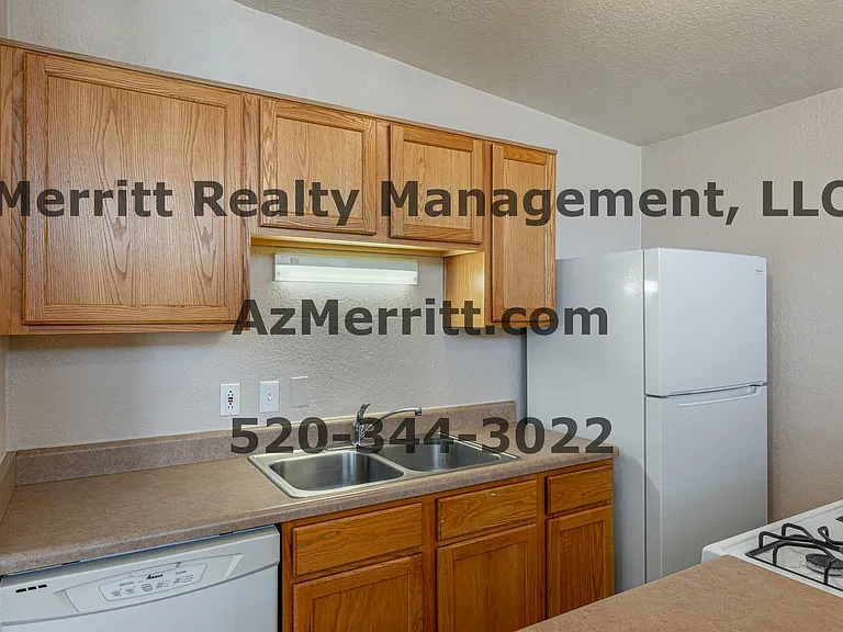 3647 E 2nd St #108 — Photo 15