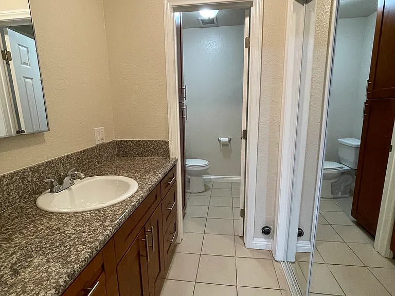 7261 Amigo Ave #10, Reseda, CA 91335 — Photo 6