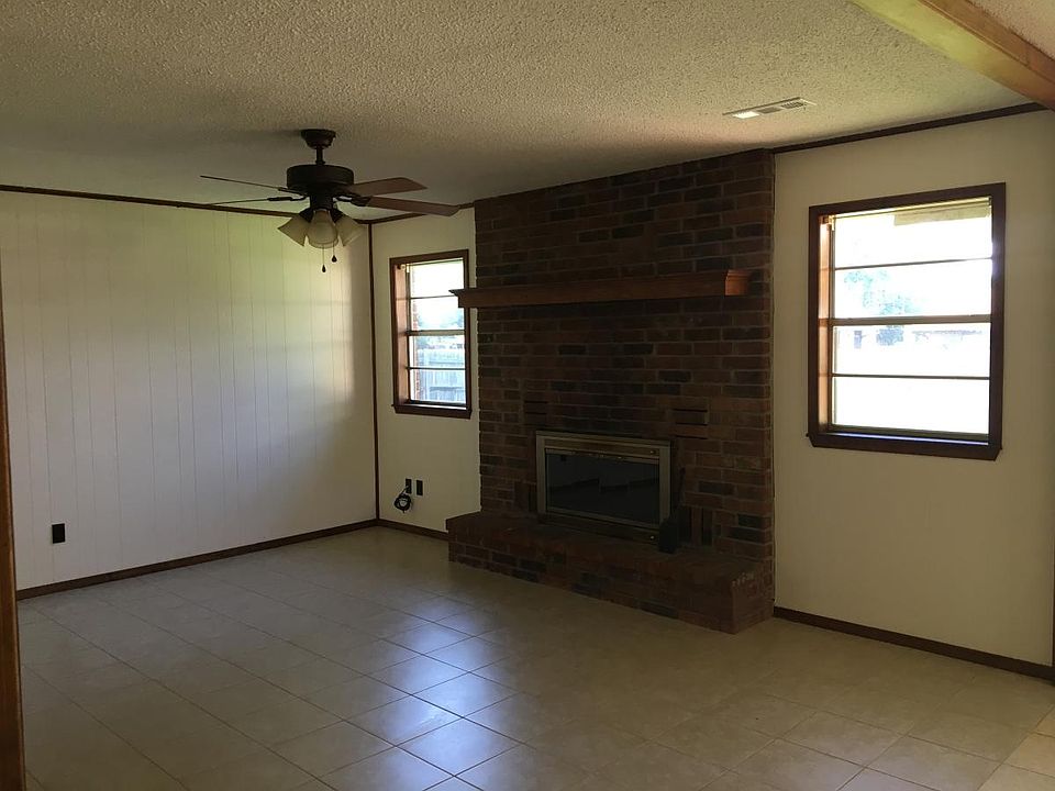 2nd image of 3404 Edward Ave