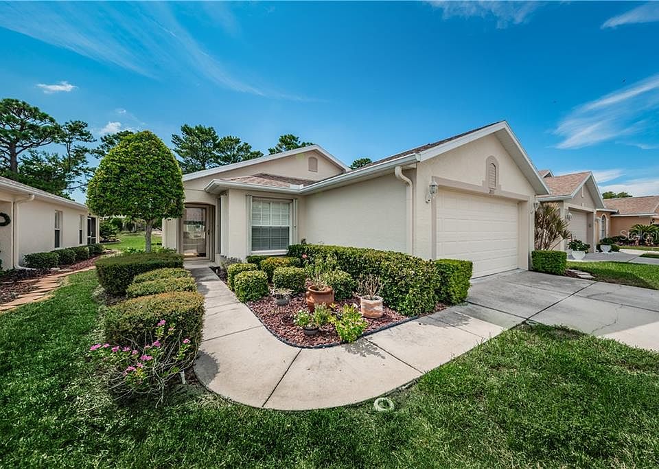 1st image of 2853 Wood Pointe Dr