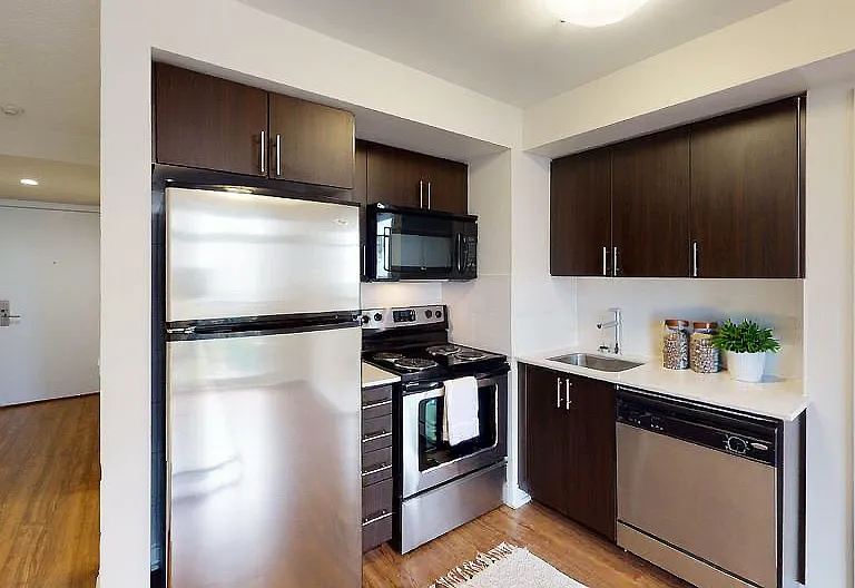 105 Harrison Garden Blvd — Photo 22