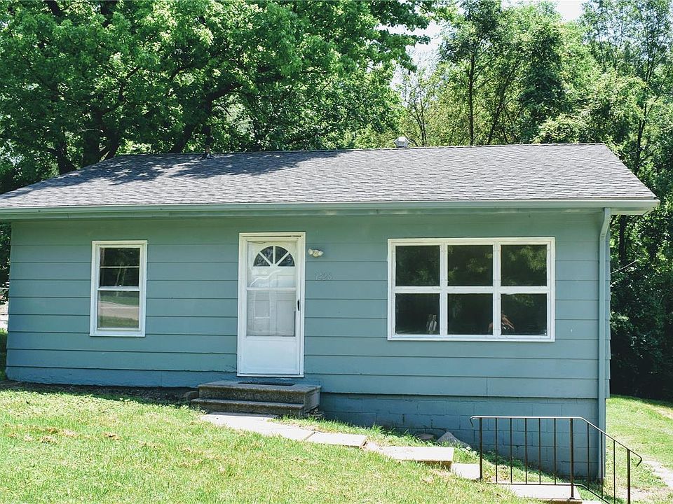 1st image of 1428 3rd Ave