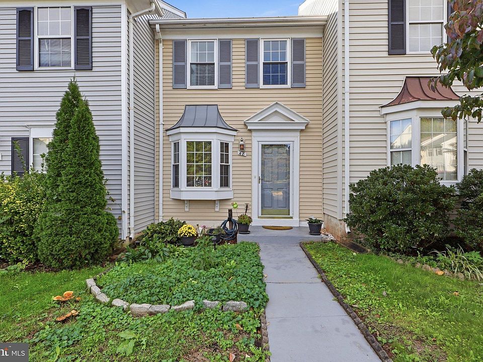 1st image of 48 Dulany Ct