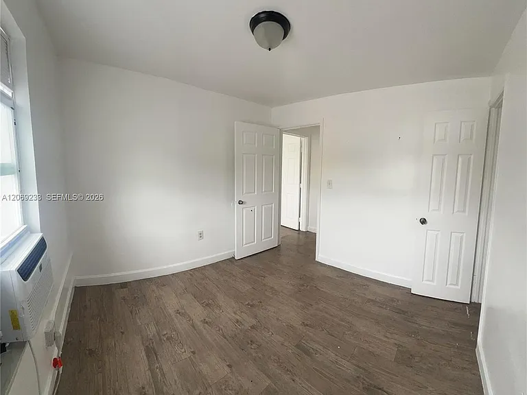 1186 NW 103rd St #2 — Photo 4