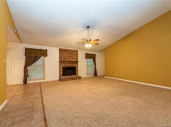 5th image of 13612 Annsdale Ln