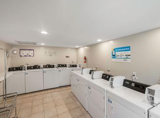 2790 Pineridge Dr NW #2710C, Grand Rapids, MI 49534